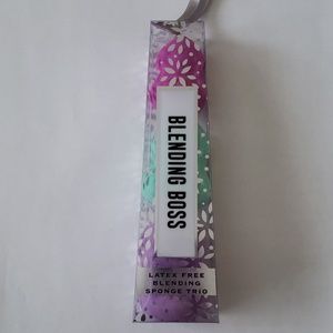 Make up blending sponges